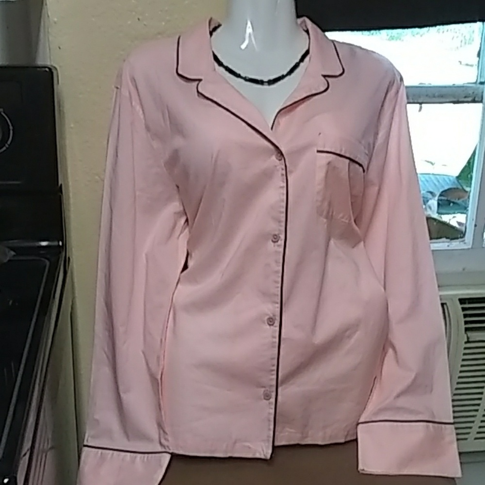 Nwt Victoria secret pajama top size medium